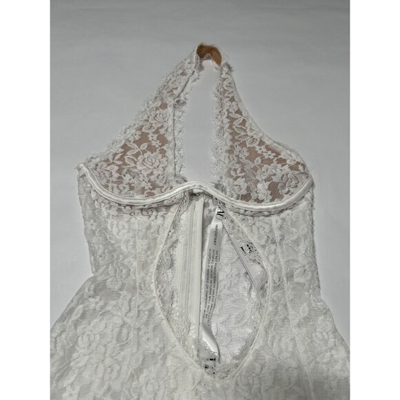 LEAU Saltair Lace Bustier Maxi Dress in White - Picture 4 of 6